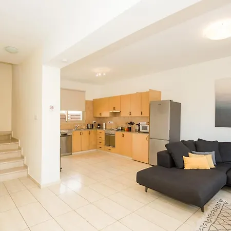 Breeze Villa *